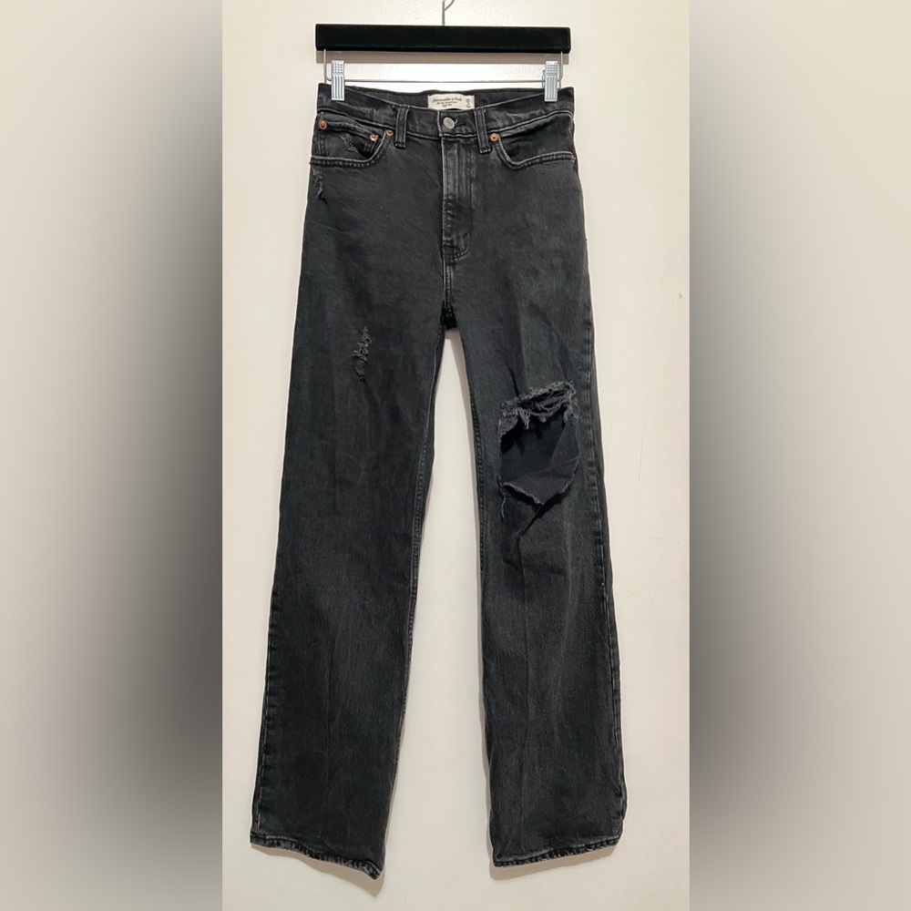 Abercrombie & Fitch The 90s Relaxed Jean High Rise 25R